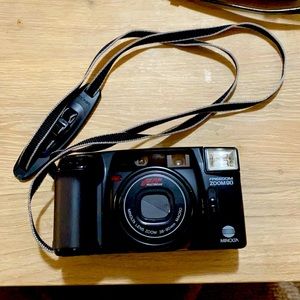 Minolta Freedom Zoom 90